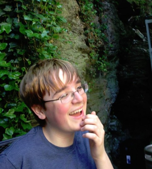 8c5e1d_d972b01f108541ebb6e34a984d53944f-mv2